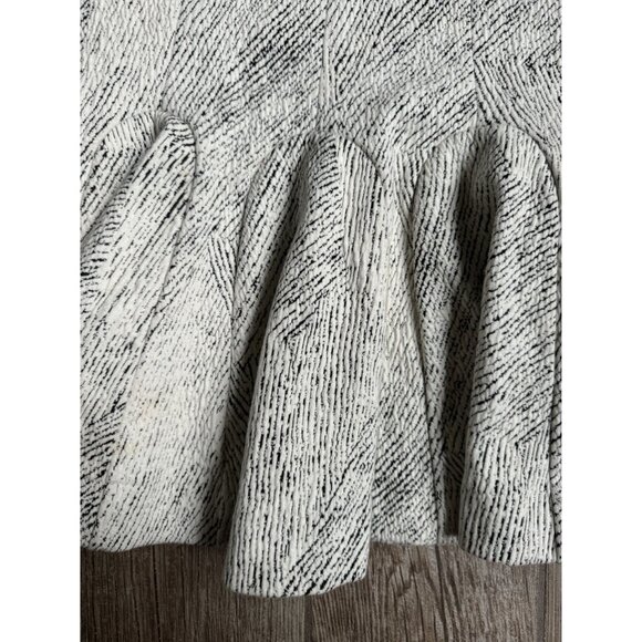 Banana Republic Womens Textured Mini Tennis Skirt 12 School Academia Flare Y2K - Picture 4 of 7